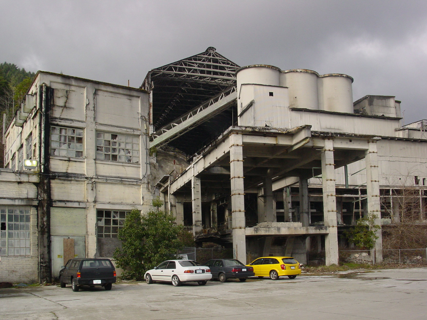 Bamberton cement factory ruins, 2004 (photo by author)