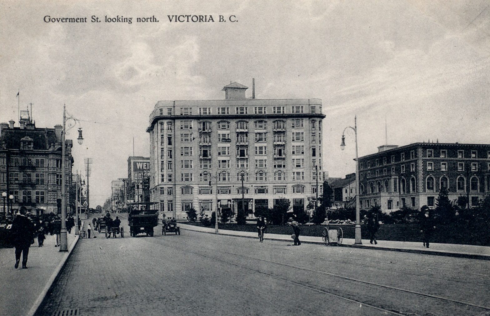 The Belmont Building (center) and the Union Club (right), circa 1920. Robert Butchart's office was on the third floor of the Belmont Building and he was a member of the Union Club. (Author's collection)