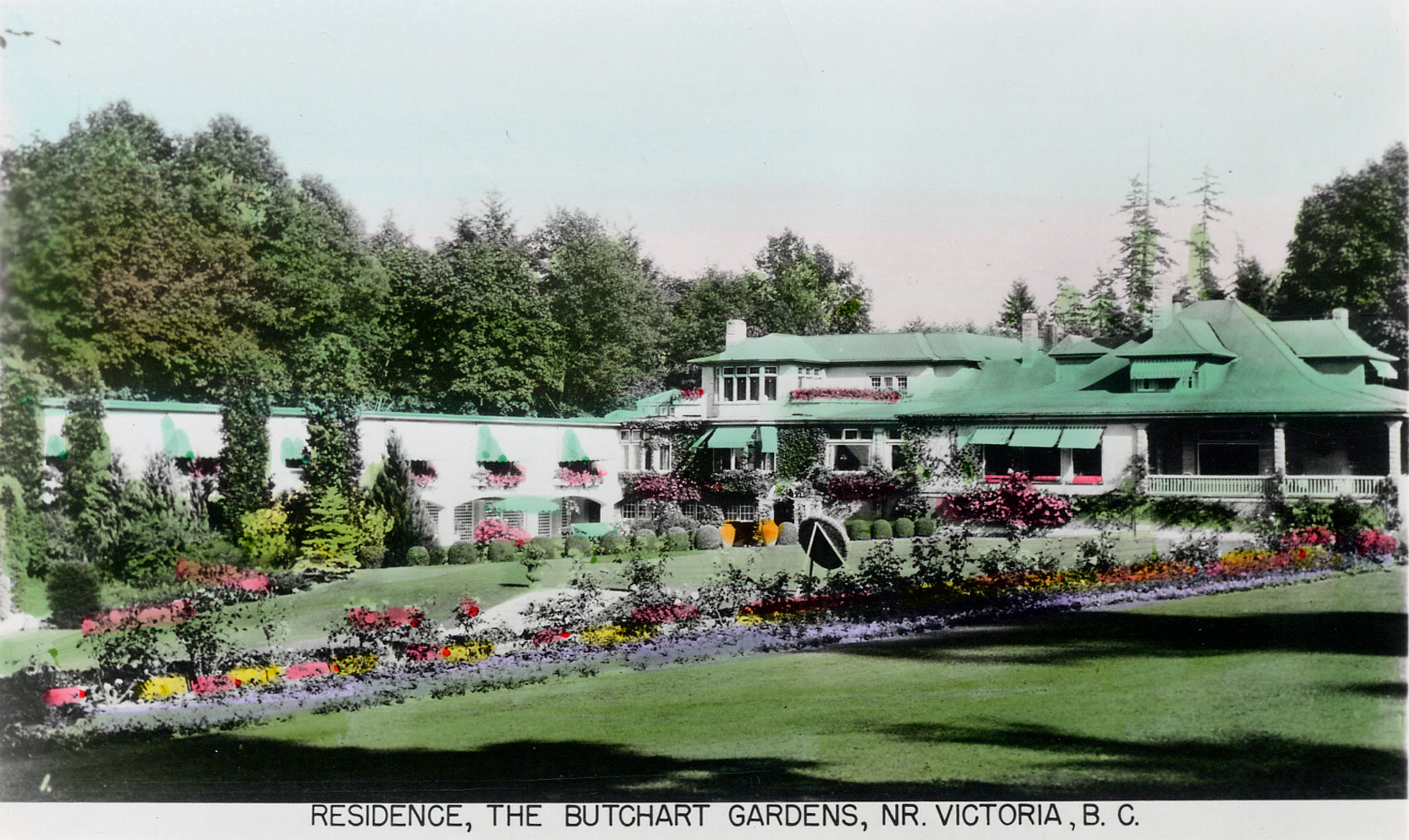 Postcard showing Benvenuto and the Italian Garden, circa 1930,, following construction of the 1929 addition to the east side of Benvenuto and the Italian Garden. (Author's collection)