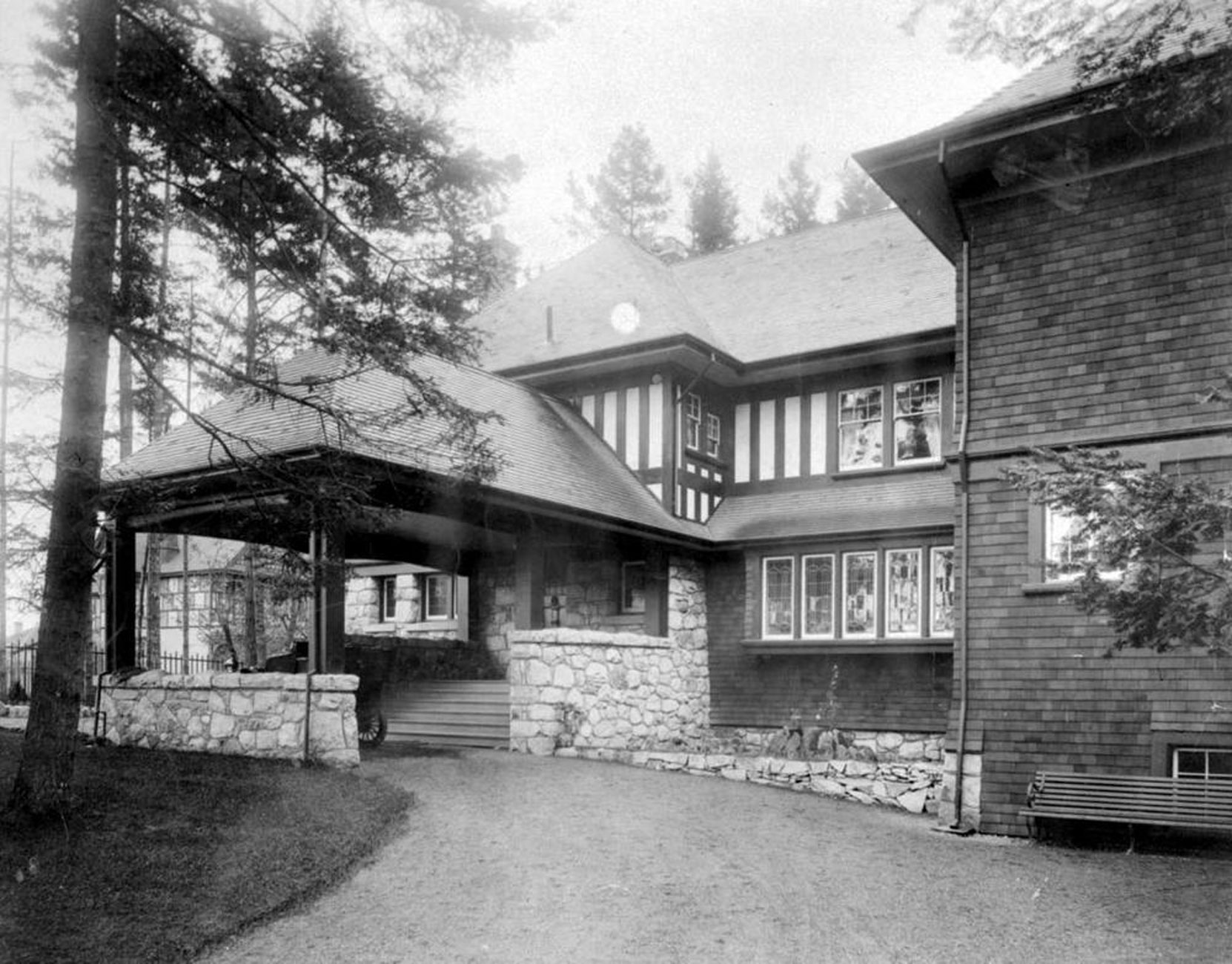 Captain James W. Troup's house (since demolished at 324 Maitland Street, Victoria, BC., circa 1920 (BC Archives photo C-08380)