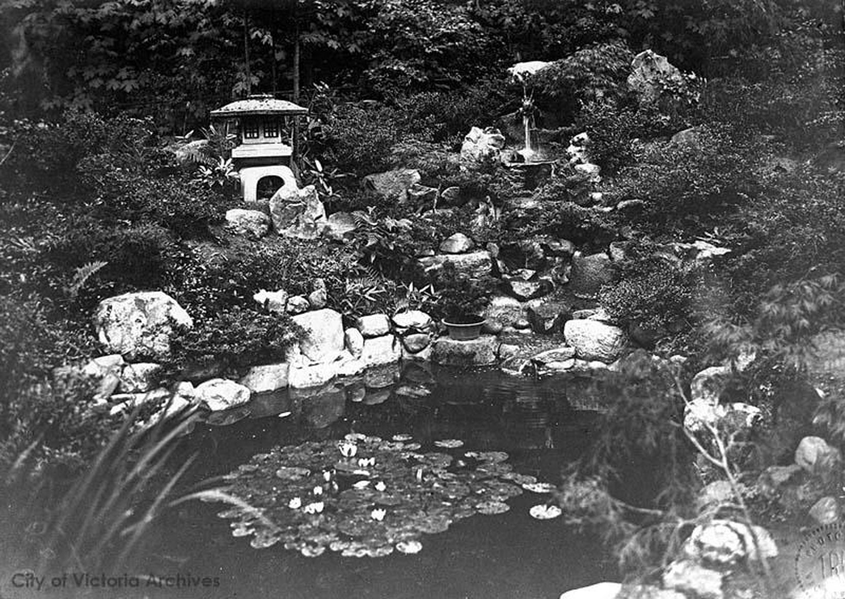 The Japanese Tea Houseat Gorge Park, 1912 (City of Victoria Archives photo M07754)