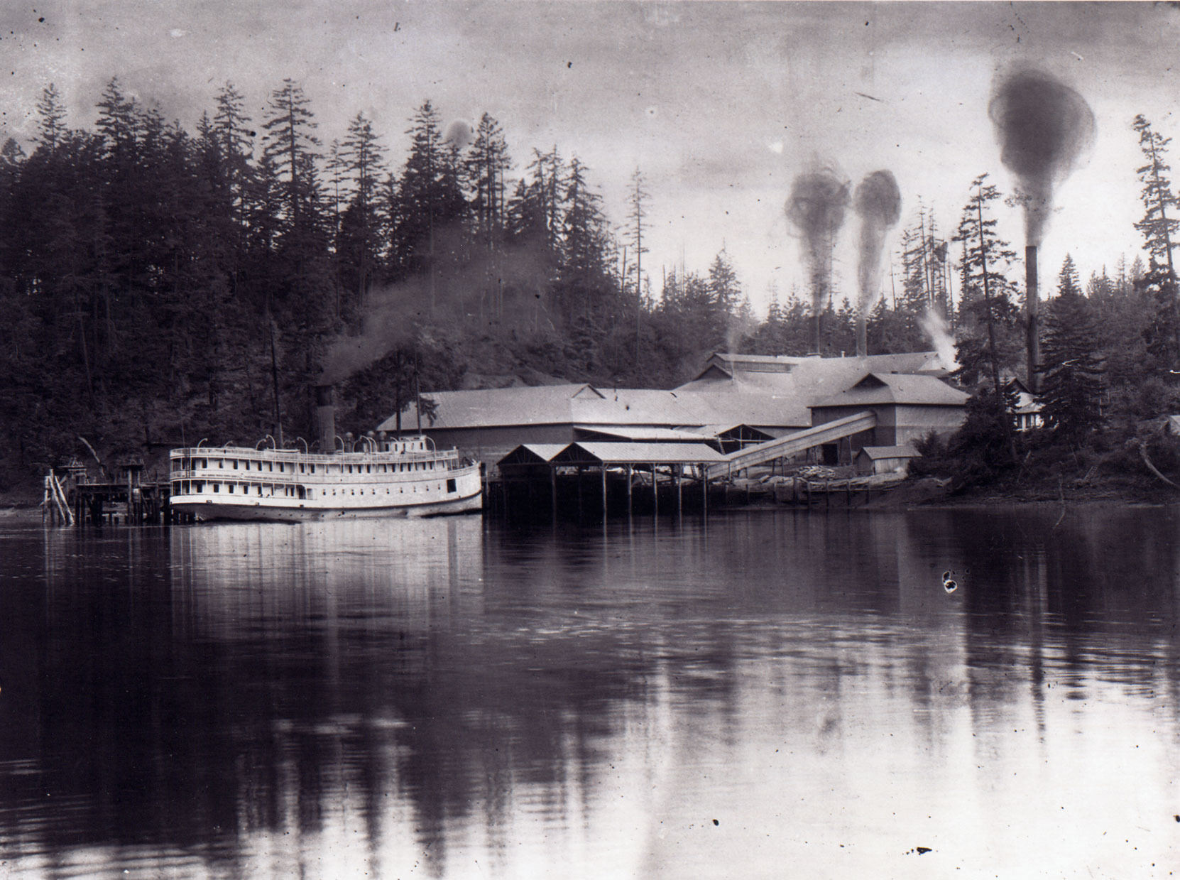 The CPR steamer Charmer at the Vancouver Portland Cement Company wharf, Tod Inlet, circa 1908 (BC Archives photo A-00024)
